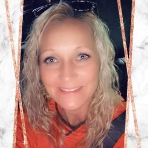 Meet your Posher, Danyell